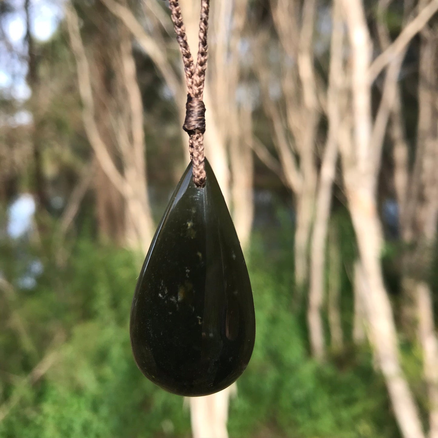 Teardrop pendant (Russian jade)
