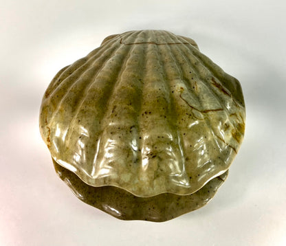 Clam With Pearl