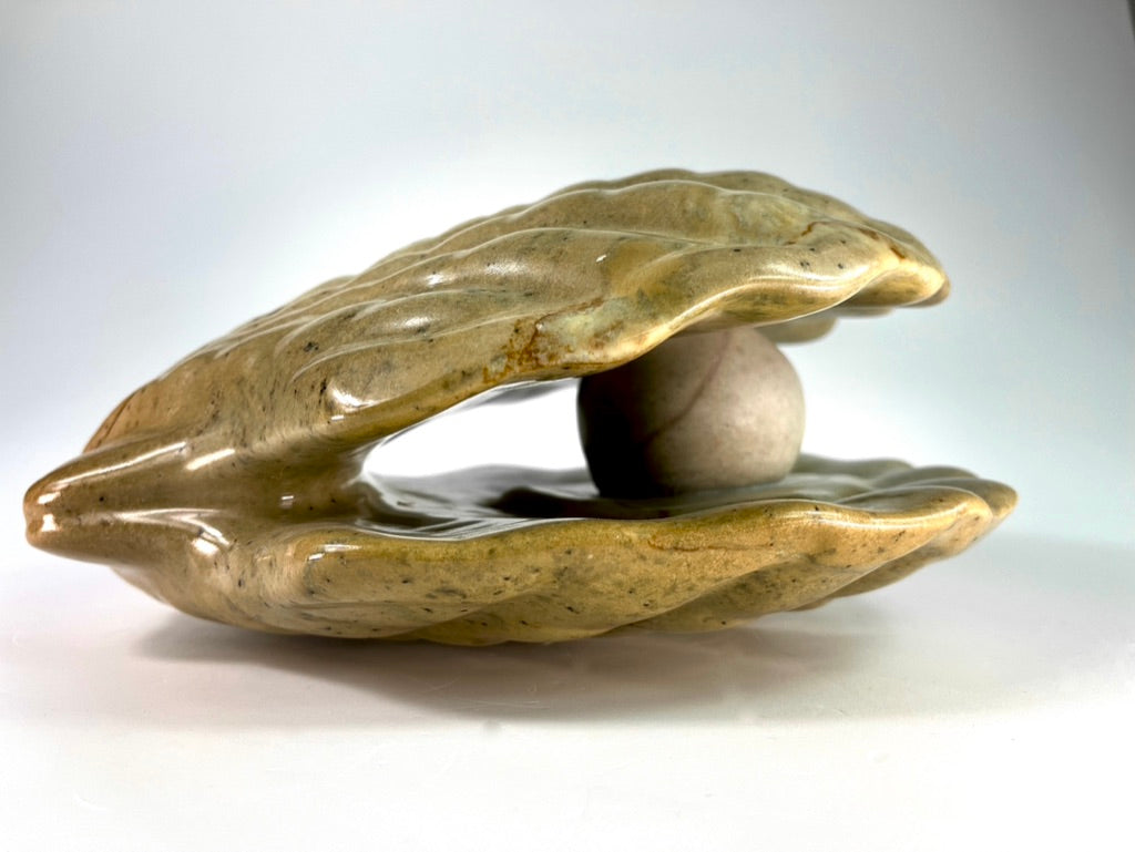 Clam With Pearl