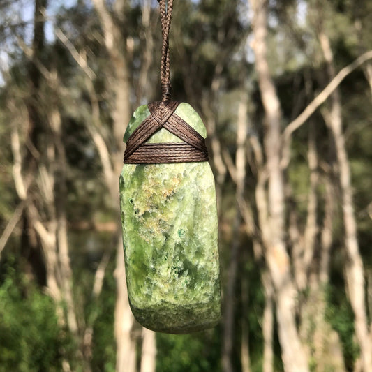 Toki (New Zealand jade) Pendant