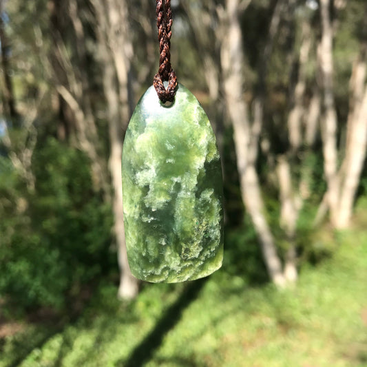 'Gentle' Toki (New Zealand jade) Pendant