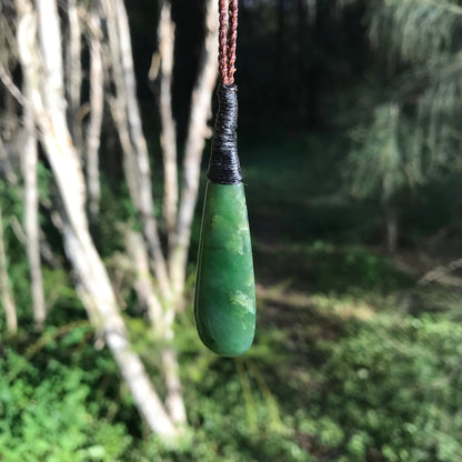 Teardrop (New Zealand jade) Pendant