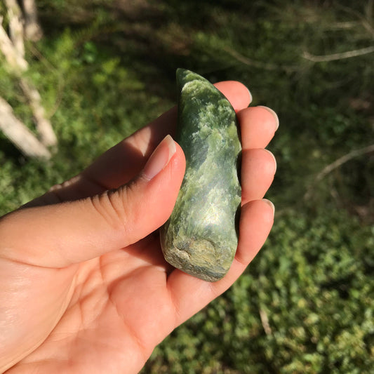 Soothing stone (New Zealand jade)