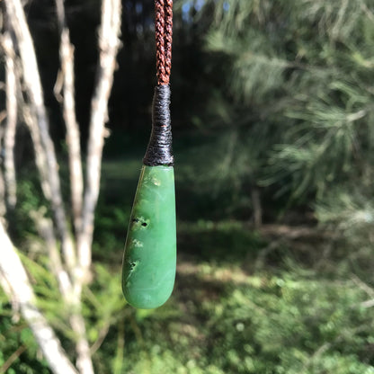 Teardrop (New Zealand jade) Pendant