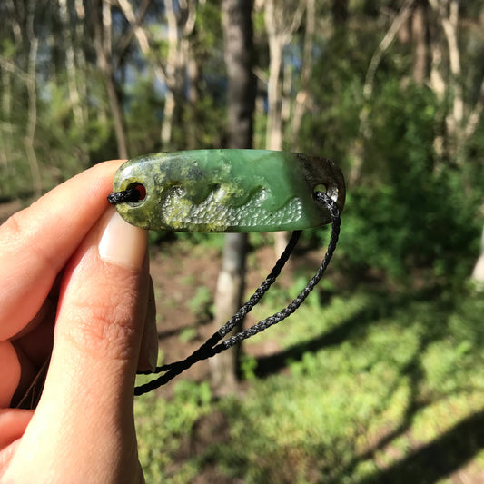 'Waves' bracelet (Canadian jade)