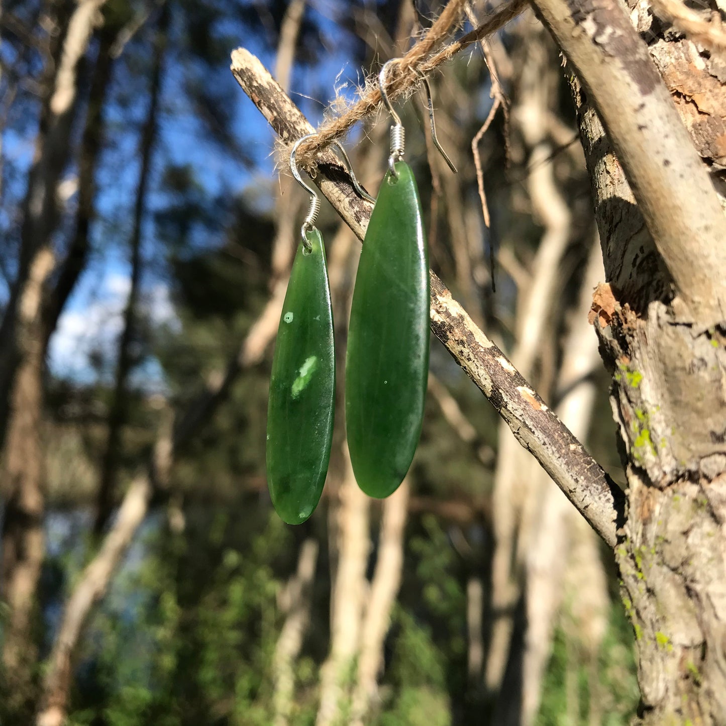 Leaf earrings (New Zealand jade)