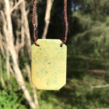 Plaque pendant (New Zealand flower jade)